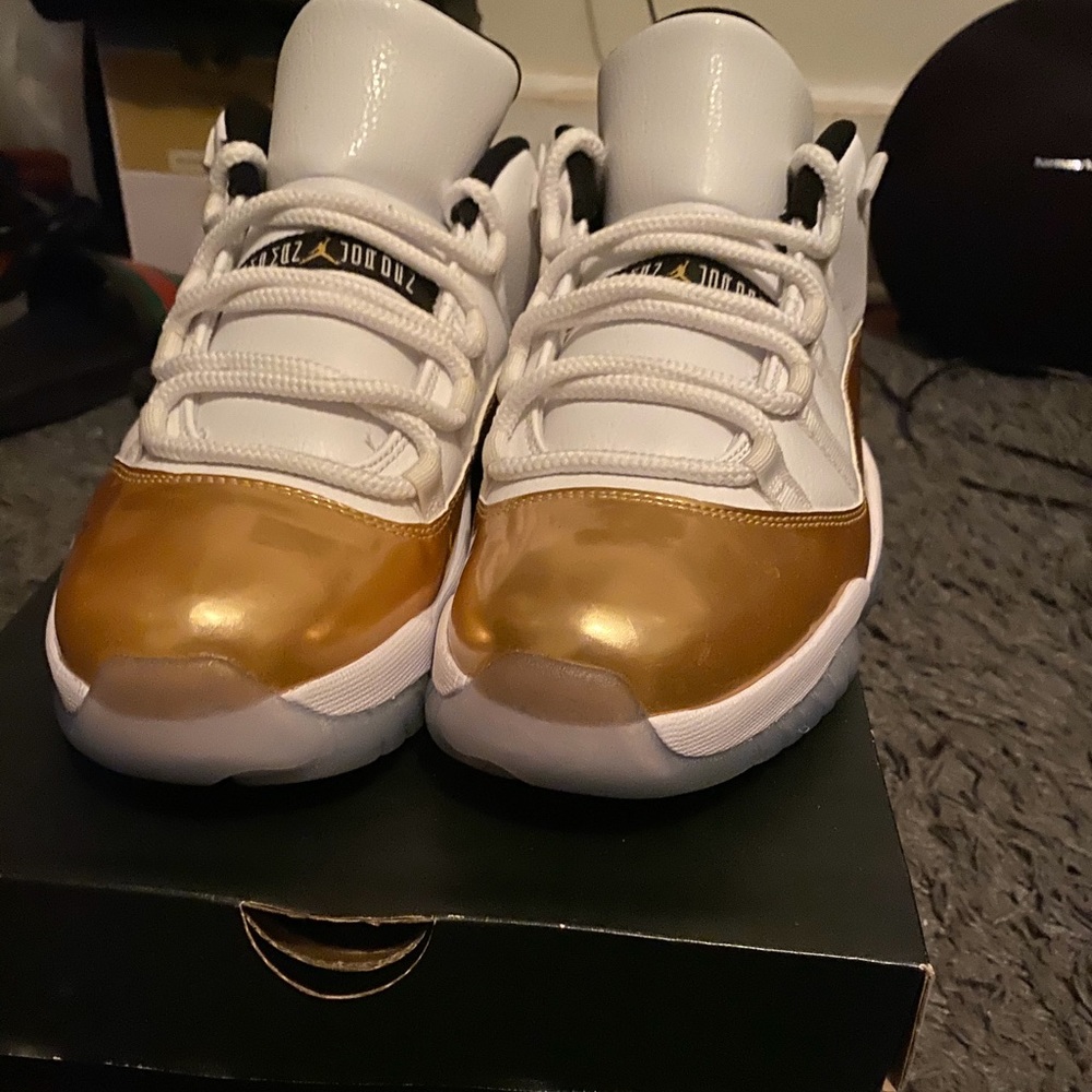 Last cemetery 11’s this a steal not going lower